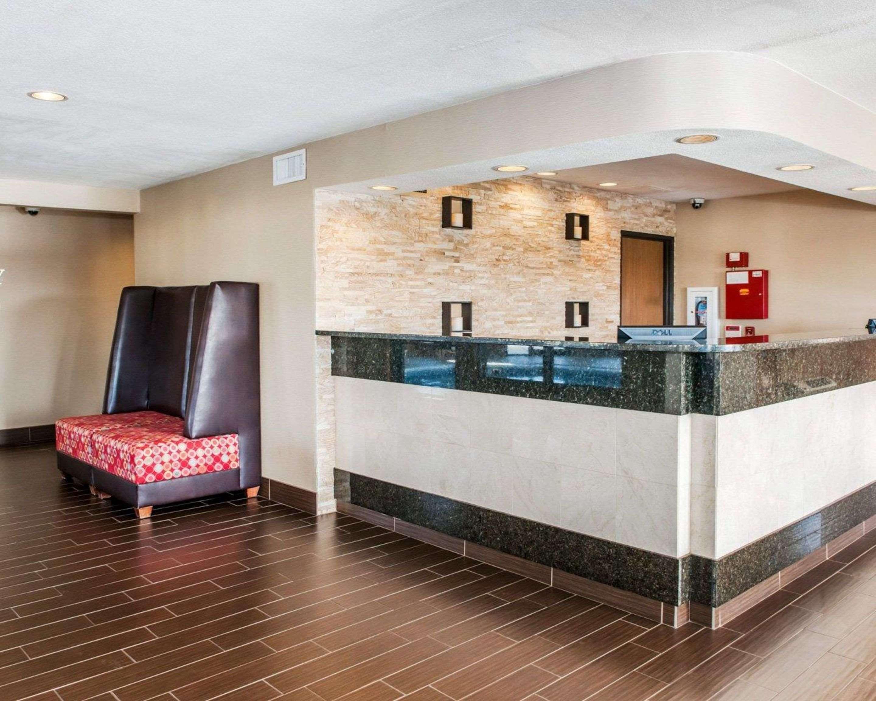 Quality Inn Эфингем Экстерьер фото